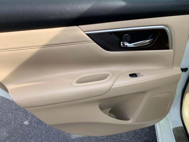 2013 Nissan Altima 2.5 SL, available for sale in Forestville, Maryland | Valentine Motor Company. Forestville, Maryland 2013 Nissan Altima 2.5 SL, available for sale in Forestville, Maryland | Valentine Motor Company. Forestville, Maryland
