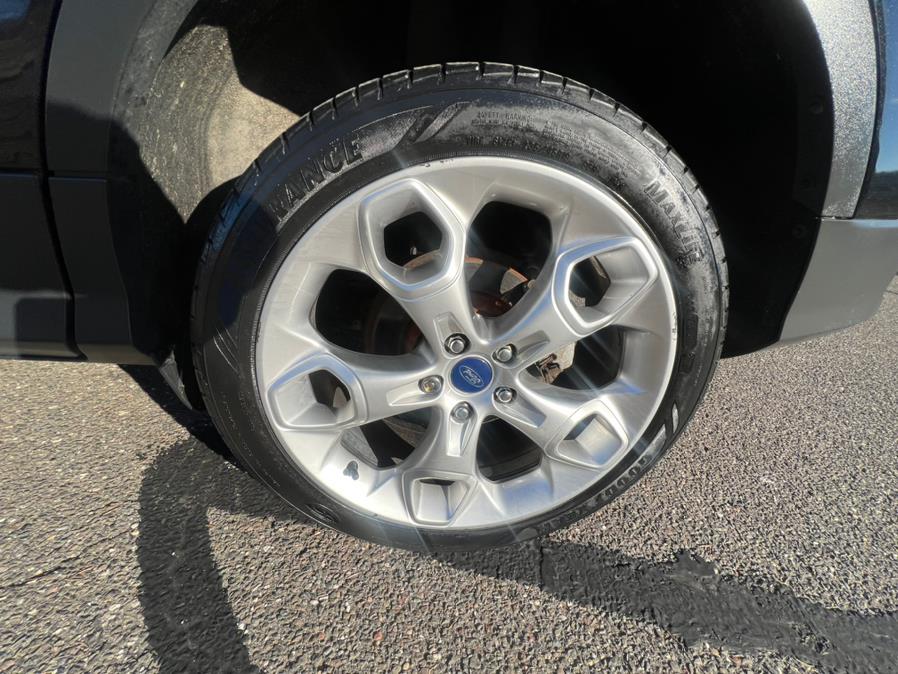 2013 Ford Escape 4WD 4dr Titanium, available for sale in Waterbury, Connecticut | Platinum Auto Care. Waterbury, Connecticut 2013 Ford Escape 4WD 4dr Titanium, available for sale in Waterbury, Connecticut | Platinum Auto Care. Waterbury, Connecticut
