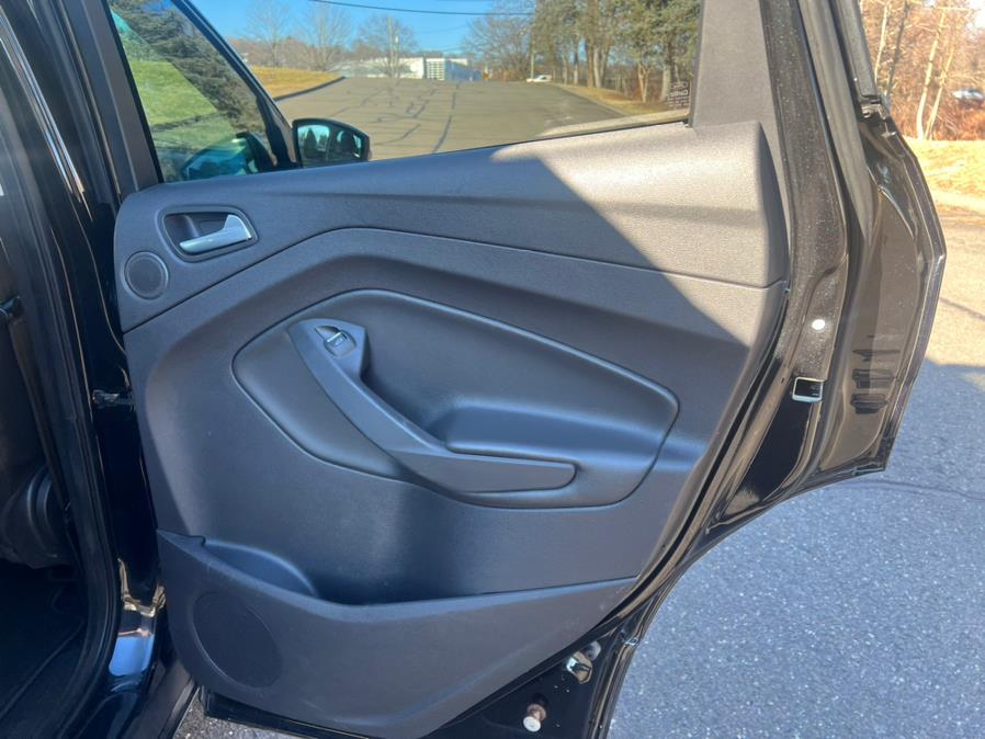 2013 Ford Escape 4WD 4dr Titanium, available for sale in Waterbury, Connecticut | Platinum Auto Care. Waterbury, Connecticut 2013 Ford Escape 4WD 4dr Titanium, available for sale in Waterbury, Connecticut | Platinum Auto Care. Waterbury, Connecticut