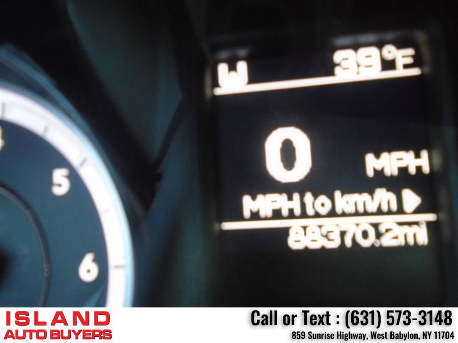 2014 Ram 1500 Express 4x4 4dr Crew Cab 5.5 ft. SB Pickup, available for sale in West Babylon, New York | Island Auto Buyers. West Babylon, New York 2014 Ram 1500 Express 4x4 4dr Crew Cab 5.5 ft. SB Pickup, available for sale in West Babylon, New York | Island Auto Buyers. West Babylon, New York
