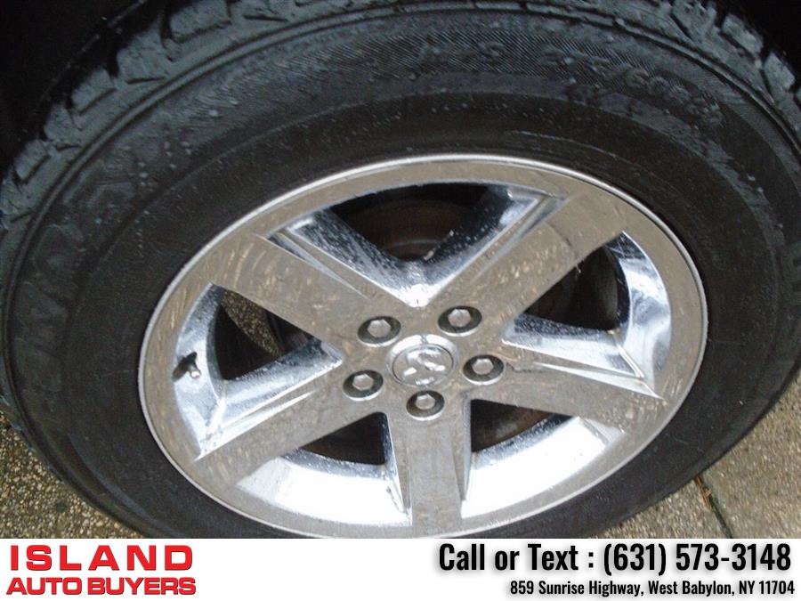 2014 Ram 1500 Express 4x4 4dr Crew Cab 5.5 ft. SB Pickup, available for sale in West Babylon, New York | Island Auto Buyers. West Babylon, New York 2014 Ram 1500 Express 4x4 4dr Crew Cab 5.5 ft. SB Pickup, available for sale in West Babylon, New York | Island Auto Buyers. West Babylon, New York