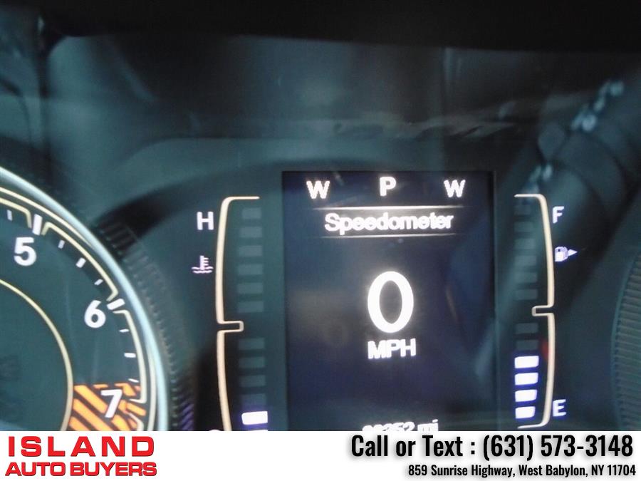 2014 Jeep Cherokee Latitude 4x4 4dr SUV, available for sale in West Babylon, New York | Island Auto Buyers. West Babylon, New York 2014 Jeep Cherokee Latitude 4x4 4dr SUV, available for sale in West Babylon, New York | Island Auto Buyers. West Babylon, New York