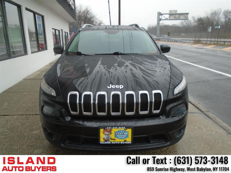 2014 Jeep Cherokee Latitude 4x4 4dr SUV, available for sale in West Babylon, New York | Island Auto Buyers. West Babylon, New York 2014 Jeep Cherokee Latitude 4x4 4dr SUV, available for sale in West Babylon, New York | Island Auto Buyers. West Babylon, New York