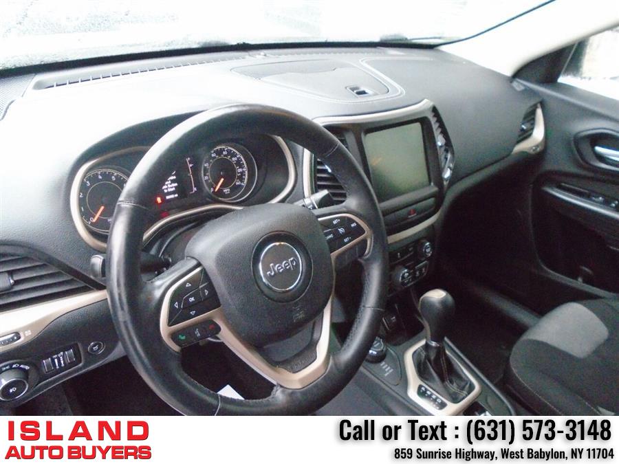 2014 Jeep Cherokee Latitude 4x4 4dr SUV, available for sale in West Babylon, New York | Island Auto Buyers. West Babylon, New York 2014 Jeep Cherokee Latitude 4x4 4dr SUV, available for sale in West Babylon, New York | Island Auto Buyers. West Babylon, New York