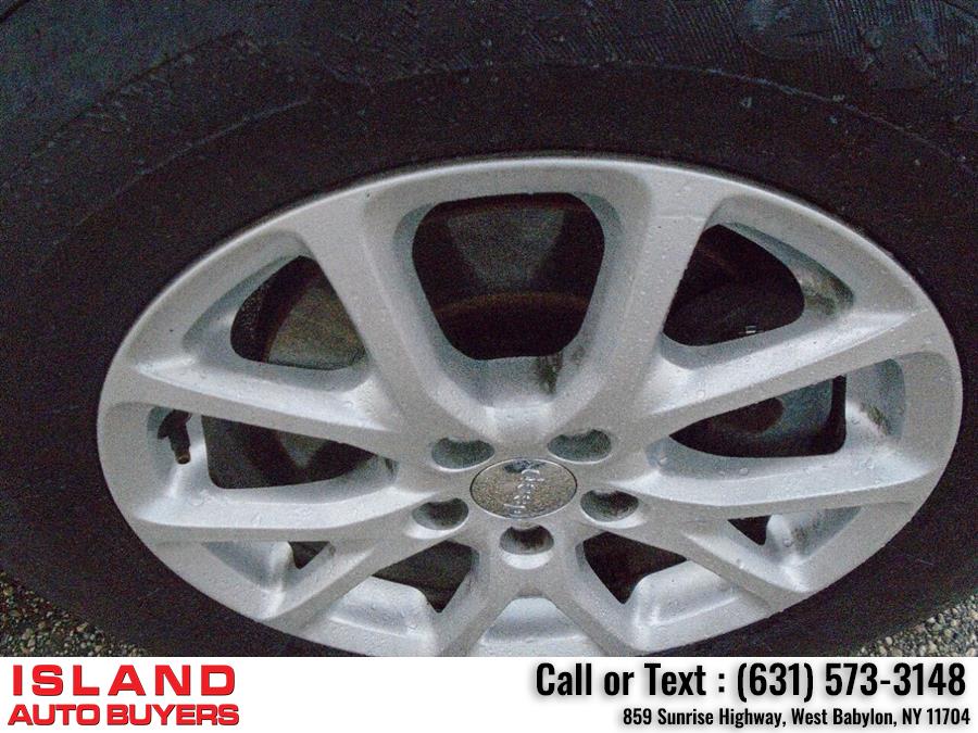 2014 Jeep Cherokee Latitude 4x4 4dr SUV, available for sale in West Babylon, New York | Island Auto Buyers. West Babylon, New York 2014 Jeep Cherokee Latitude 4x4 4dr SUV, available for sale in West Babylon, New York | Island Auto Buyers. West Babylon, New York