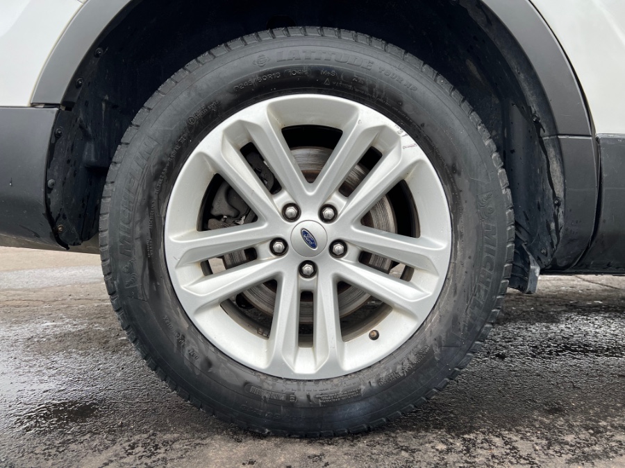 2015 Ford Explorer FWD 4dr XLT, available for sale in Ortonville, Michigan | Marsh Auto Sales LLC. Ortonville, Michigan 2015 Ford Explorer FWD 4dr XLT, available for sale in Ortonville, Michigan | Marsh Auto Sales LLC. Ortonville, Michigan