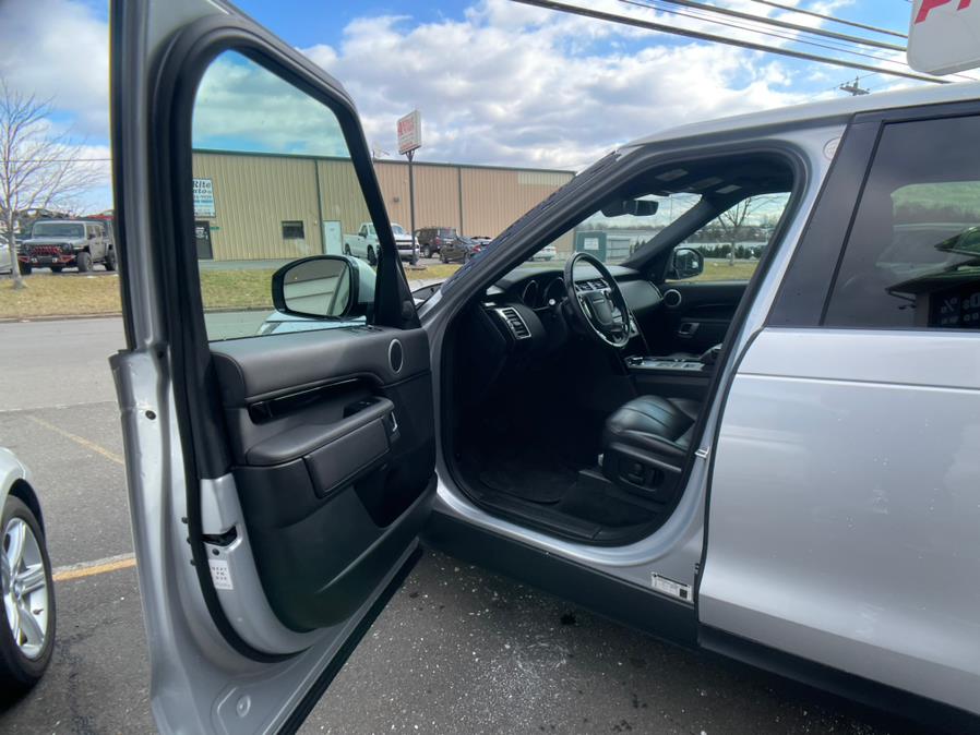 2020 Land Rover Discovery SE, available for sale in Waterbury, Connecticut | Prestige Auto Superstore. Waterbury, Connecticut 2020 Land Rover Discovery SE, available for sale in Waterbury, Connecticut | Prestige Auto Superstore. Waterbury, Connecticut