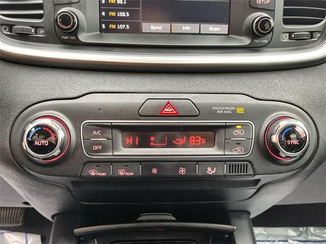 Used Kia Sorento LX 2019 | Eastchester Motor Cars. Bronx, New York Used Kia Sorento LX 2019 | Eastchester Motor Cars. Bronx, New York