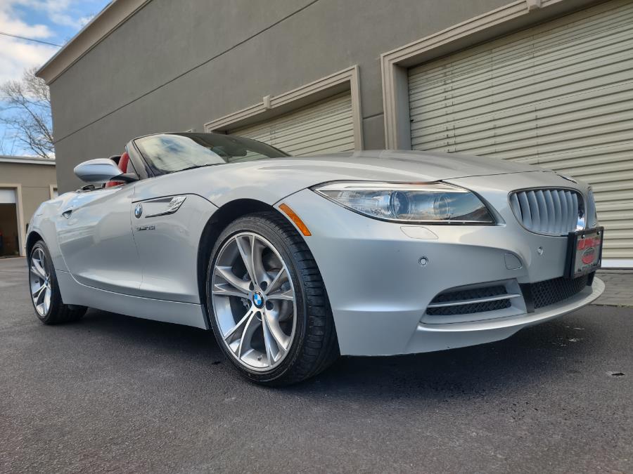 2015 BMW Z4 2dr Roadster sDrive35i, available for sale in Wantagh, New York | Alpine Motors Inc. Wantagh, New York 2015 BMW Z4 2dr Roadster sDrive35i, available for sale in Wantagh, New York | Alpine Motors Inc. Wantagh, New York