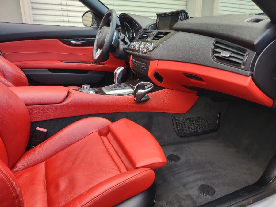 2015 BMW Z4 2dr Roadster sDrive35i, available for sale in Wantagh, New York | Alpine Motors Inc. Wantagh, New York 2015 BMW Z4 2dr Roadster sDrive35i, available for sale in Wantagh, New York | Alpine Motors Inc. Wantagh, New York