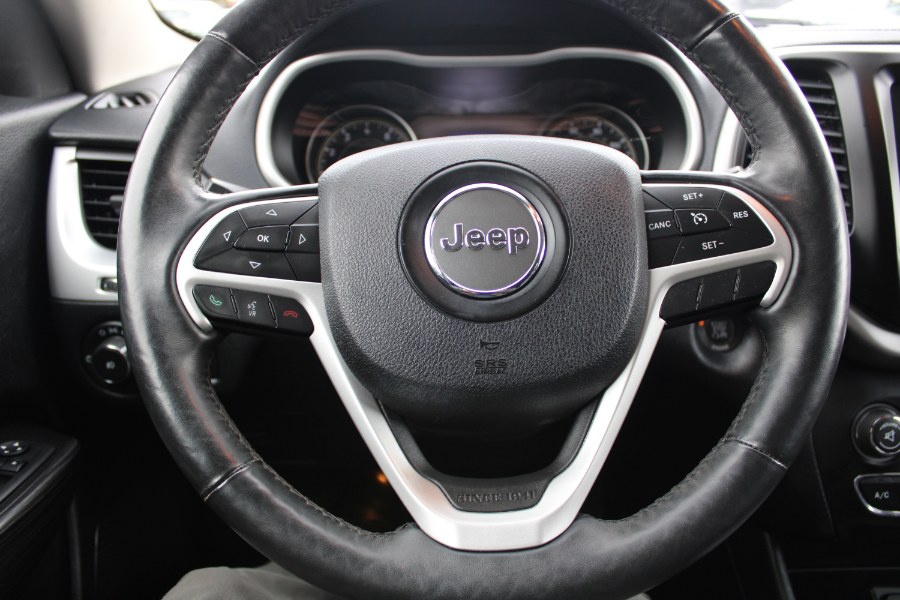 2014 Jeep Cherokee 4WD 4dr Limited, available for sale in Plantsville, Connecticut | Auto House of Luxury. Plantsville, Connecticut 2014 Jeep Cherokee 4WD 4dr Limited, available for sale in Plantsville, Connecticut | Auto House of Luxury. Plantsville, Connecticut