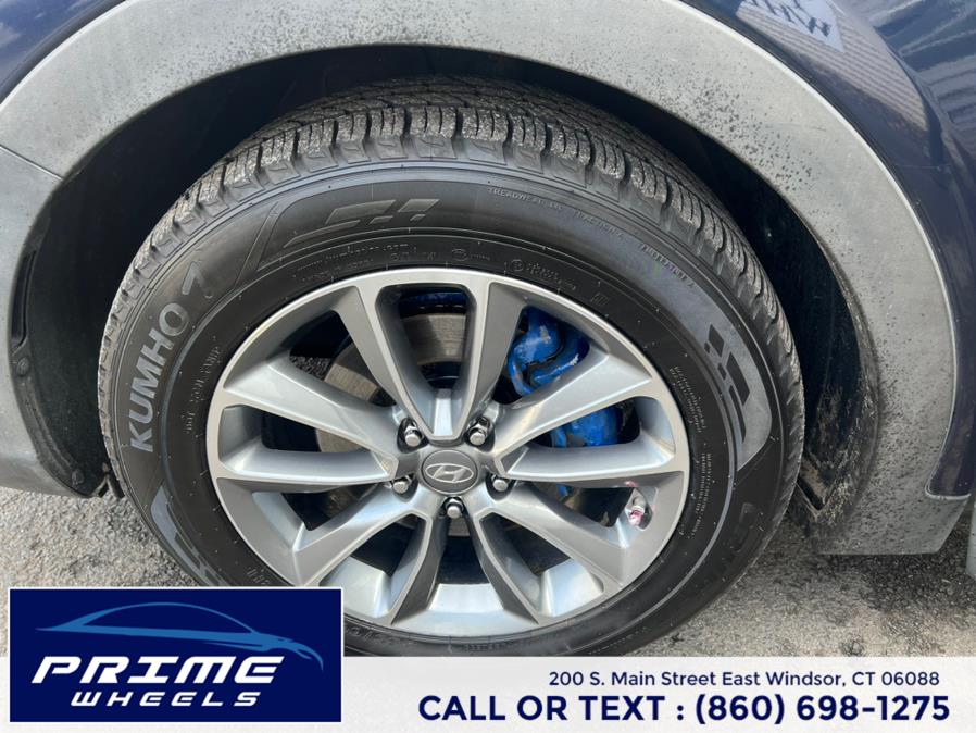 Used Hyundai Santa Fe SE 3.3L Auto AWD 2017 | Prime Wheels. East Windsor, Connecticut Used Hyundai Santa Fe SE 3.3L Auto AWD 2017 | Prime Wheels. East Windsor, Connecticut