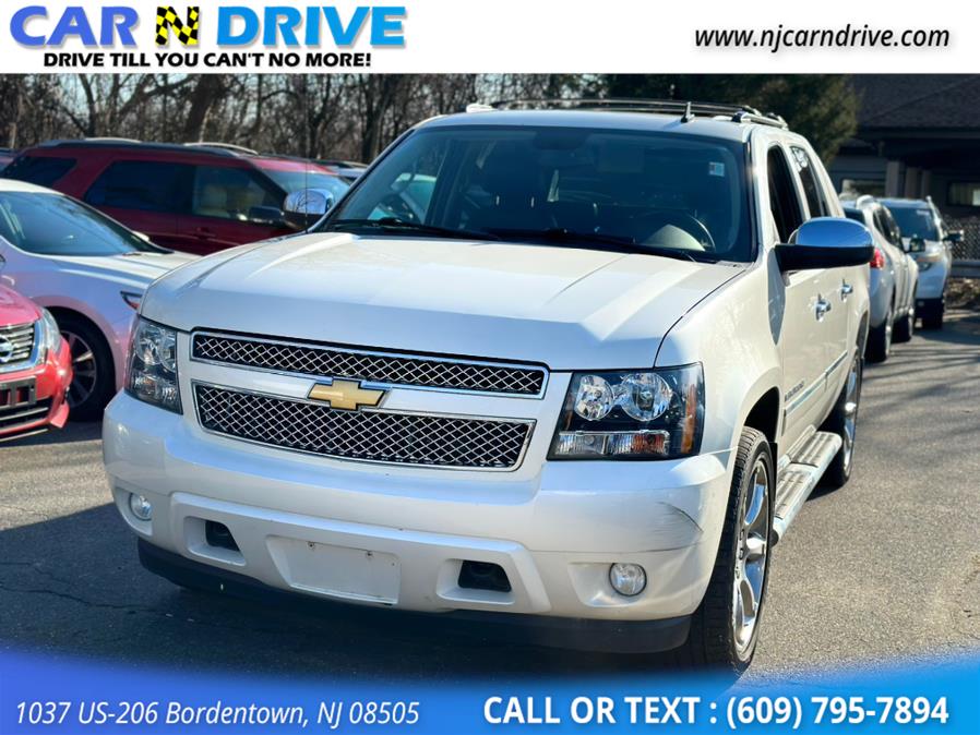 Used Chevrolet Avalanche Black Diamond LTZ 4WD 2013 | Car N Drive. Burlington, New Jersey