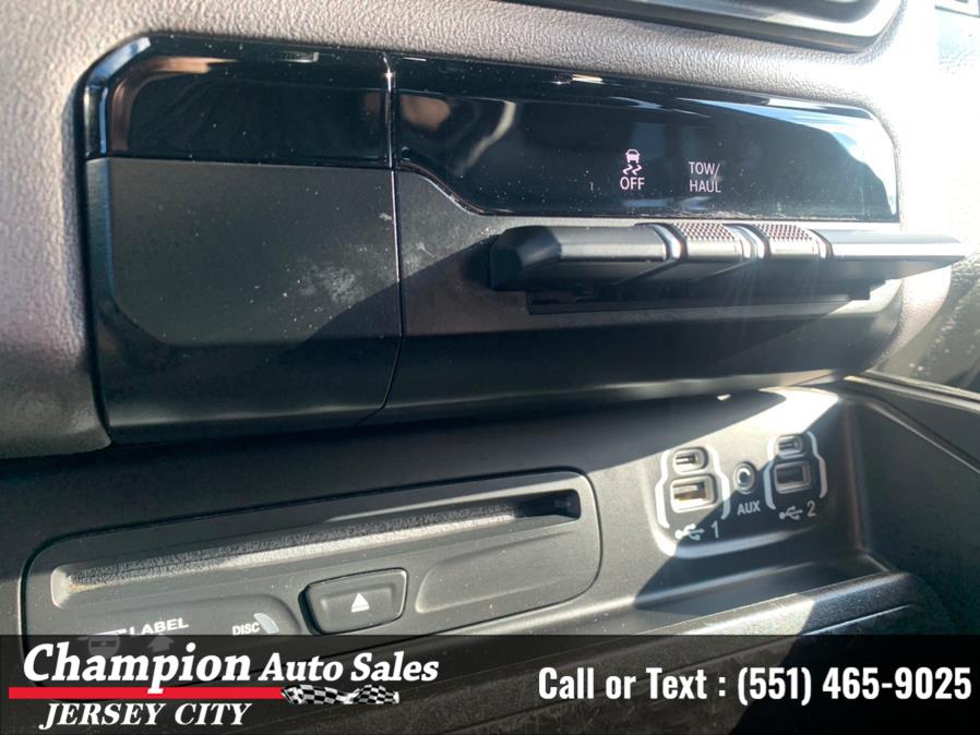 2019 Ram 1500 Rebel 4x4 Crew Cab 5''7" Box, available for sale in Jersey City, New Jersey | Champion Auto Sales. Jersey City, New Jersey