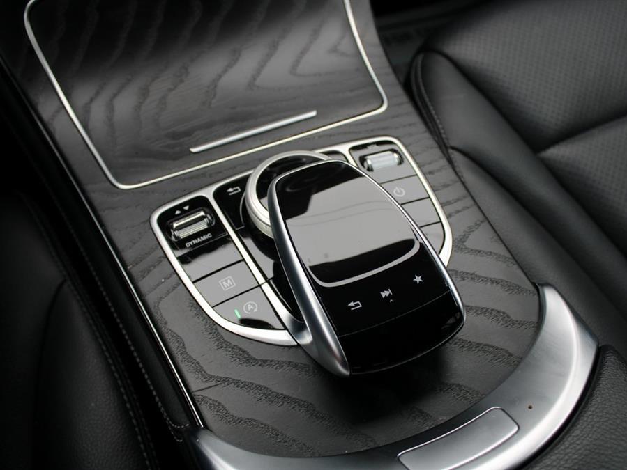2019 Mercedes-benz Glc GLC 300, available for sale in Great Neck, New York | Auto Expo Ent Inc.. Great Neck, New York 2019 Mercedes-benz Glc GLC 300, available for sale in Great Neck, New York | Auto Expo Ent Inc.. Great Neck, New York