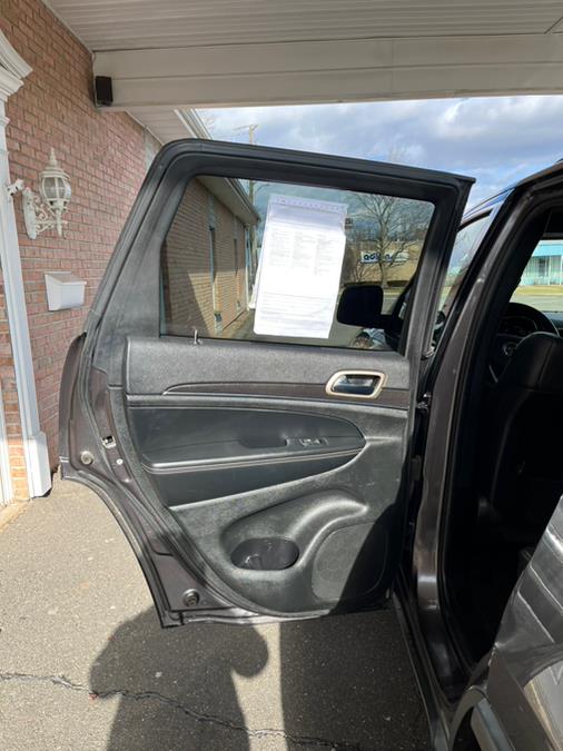 2014 Jeep Grand Cherokee 4WD 4dr Limited, available for sale in New Britain, Connecticut | Supreme Automotive. New Britain, Connecticut 2014 Jeep Grand Cherokee 4WD 4dr Limited, available for sale in New Britain, Connecticut | Supreme Automotive. New Britain, Connecticut
