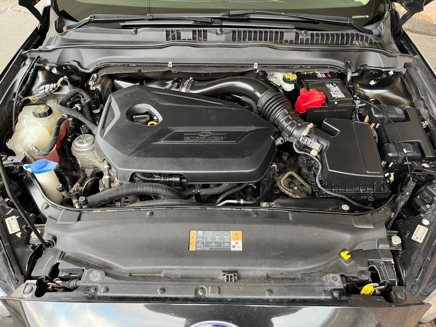 2013 Ford Fusion 4dr Sdn SE FWD, available for sale in New Britain, Connecticut | Supreme Automotive. New Britain, Connecticut 2013 Ford Fusion 4dr Sdn SE FWD, available for sale in New Britain, Connecticut | Supreme Automotive. New Britain, Connecticut