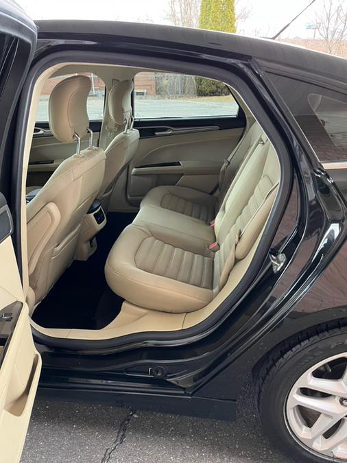 2013 Ford Fusion 4dr Sdn SE FWD, available for sale in New Britain, Connecticut | Supreme Automotive. New Britain, Connecticut 2013 Ford Fusion 4dr Sdn SE FWD, available for sale in New Britain, Connecticut | Supreme Automotive. New Britain, Connecticut