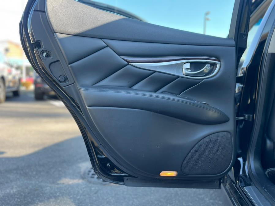 2015 INFINITI Q70 LOW MILES! CLEAN CONDITION!, available for sale in Elmont, New York | Sunrise of Elmont. Elmont, New York 2015 INFINITI Q70 LOW MILES! CLEAN CONDITION!, available for sale in Elmont, New York | Sunrise of Elmont. Elmont, New York