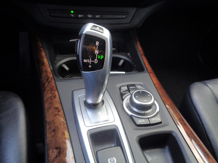 2013 BMW X5 AWD 4dr xDrive35i Premium, available for sale in Elmont, New York | Sunrise of Elmont. Elmont, New York 2013 BMW X5 AWD 4dr xDrive35i Premium, available for sale in Elmont, New York | Sunrise of Elmont. Elmont, New York