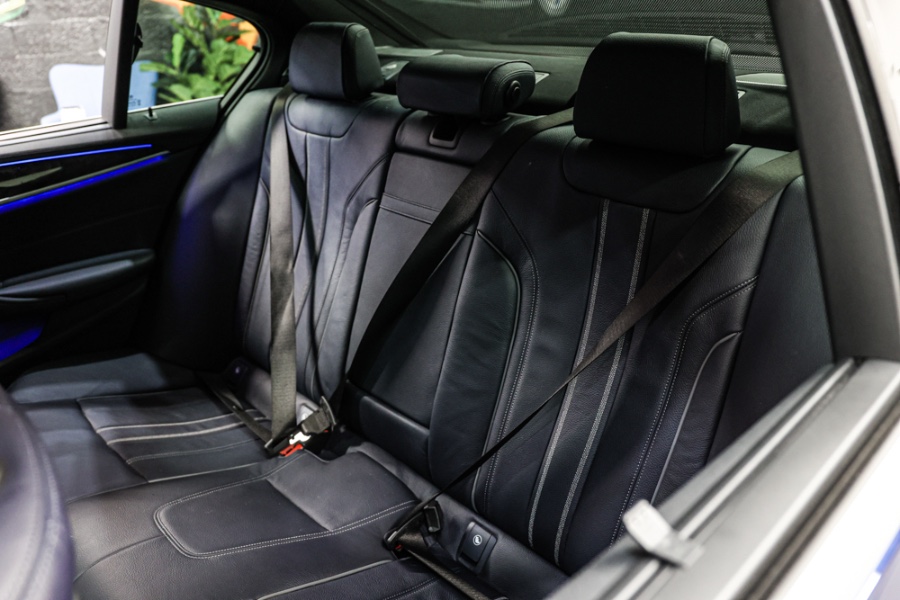 Used BMW 5 Series 540i xDrive Sedan 2017 | 26 Motors Long Island. ELMONT, New York Used BMW 5 Series 540i xDrive Sedan 2017 | 26 Motors Long Island. ELMONT, New York