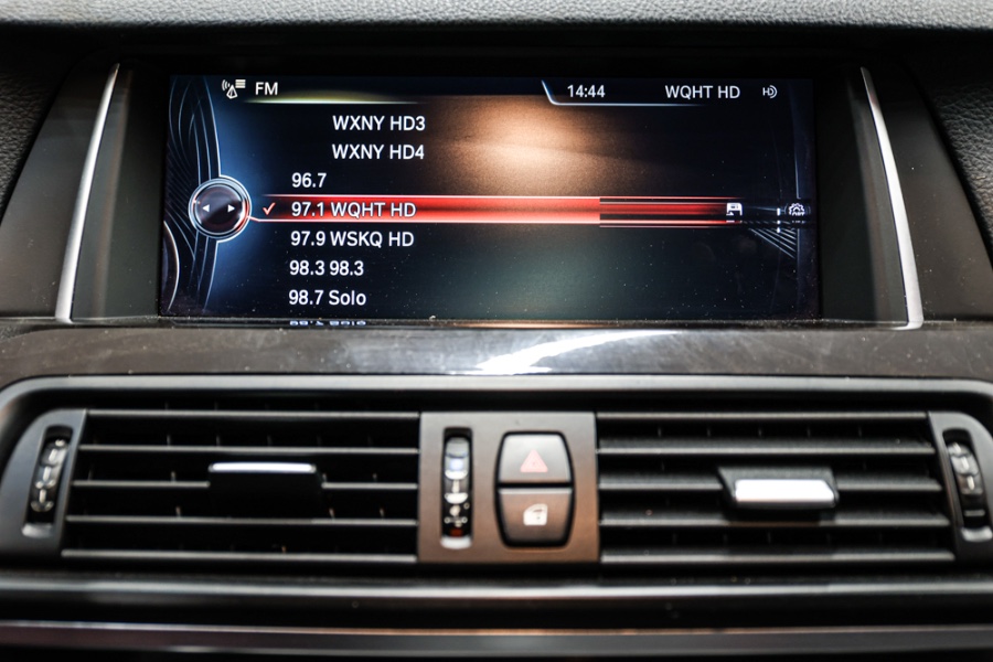 2016 BMW 5 Series 4dr Sdn 528i xDrive AWD, available for sale in ELMONT, New York | 26 Motors Long Island. ELMONT, New York 2016 BMW 5 Series 4dr Sdn 528i xDrive AWD, available for sale in ELMONT, New York | 26 Motors Long Island. ELMONT, New York
