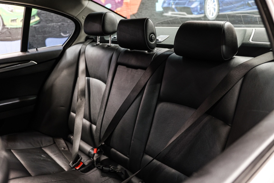 2016 BMW 5 Series 4dr Sdn 528i xDrive AWD, available for sale in ELMONT, New York | 26 Motors Long Island. ELMONT, New York 2016 BMW 5 Series 4dr Sdn 528i xDrive AWD, available for sale in ELMONT, New York | 26 Motors Long Island. ELMONT, New York