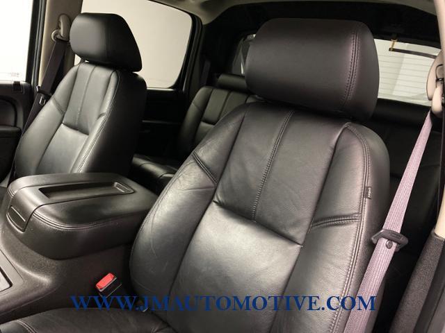 2012 Chevrolet Avalanche 4WD Crew Cab LT, available for sale in Naugatuck, Connecticut | J&M Automotive Sls&Svc LLC. Naugatuck, Connecticut 2012 Chevrolet Avalanche 4WD Crew Cab LT, available for sale in Naugatuck, Connecticut | J&M Automotive Sls&Svc LLC. Naugatuck, Connecticut