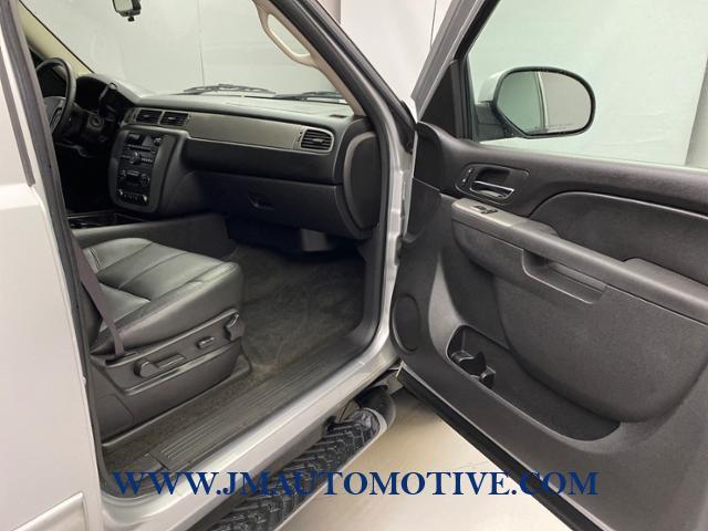 2012 Chevrolet Avalanche 4WD Crew Cab LT, available for sale in Naugatuck, Connecticut | J&M Automotive Sls&Svc LLC. Naugatuck, Connecticut 2012 Chevrolet Avalanche 4WD Crew Cab LT, available for sale in Naugatuck, Connecticut | J&M Automotive Sls&Svc LLC. Naugatuck, Connecticut