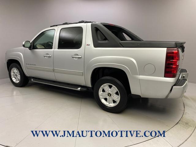 2012 Chevrolet Avalanche 4WD Crew Cab LT, available for sale in Naugatuck, Connecticut | J&M Automotive Sls&Svc LLC. Naugatuck, Connecticut 2012 Chevrolet Avalanche 4WD Crew Cab LT, available for sale in Naugatuck, Connecticut | J&M Automotive Sls&Svc LLC. Naugatuck, Connecticut