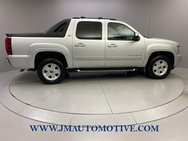 2012 Chevrolet Avalanche 4WD Crew Cab LT, available for sale in Naugatuck, Connecticut | J&M Automotive Sls&Svc LLC. Naugatuck, Connecticut 2012 Chevrolet Avalanche 4WD Crew Cab LT, available for sale in Naugatuck, Connecticut | J&M Automotive Sls&Svc LLC. Naugatuck, Connecticut