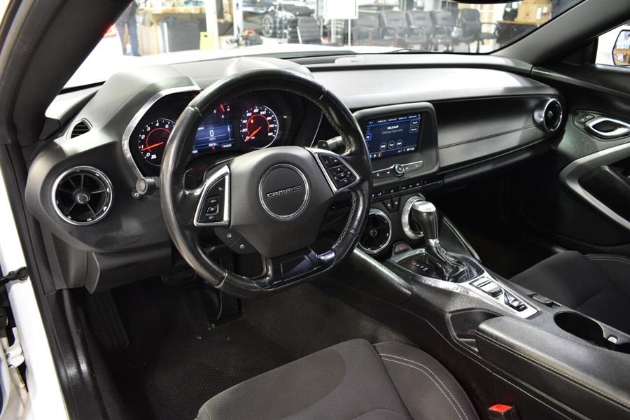 2019 Chevrolet Camaro LT 2dr Convertible w/1LT, available for sale in Great Neck, New York | Camy Cars. Great Neck, New York 2019 Chevrolet Camaro LT 2dr Convertible w/1LT, available for sale in Great Neck, New York | Camy Cars. Great Neck, New York