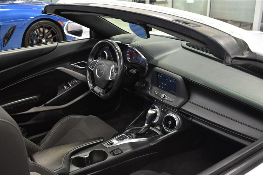 2019 Chevrolet Camaro LT 2dr Convertible w/1LT, available for sale in Great Neck, New York | Camy Cars. Great Neck, New York 2019 Chevrolet Camaro LT 2dr Convertible w/1LT, available for sale in Great Neck, New York | Camy Cars. Great Neck, New York