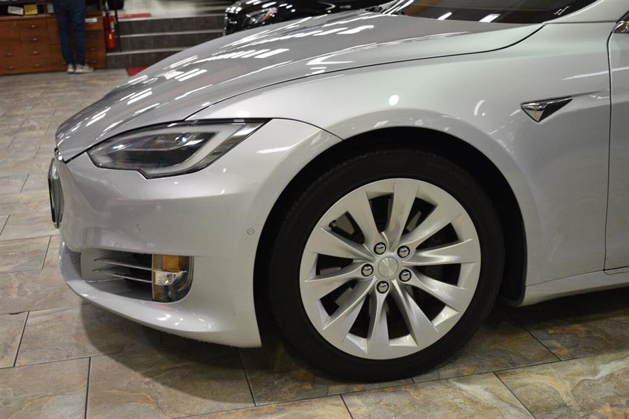 Used Tesla Model s 75D AWD 4dr Liftback 2018 | Camy Cars. Great Neck, New York Used Tesla Model s 75D AWD 4dr Liftback 2018 | Camy Cars. Great Neck, New York
