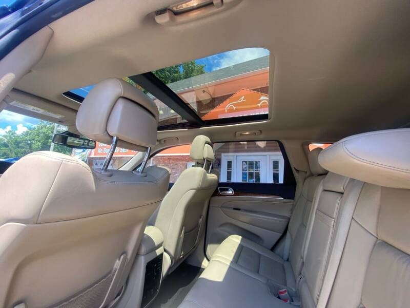 2011 Jeep Grand Cherokee 4WD 4dr Limited, available for sale in Bloomingdale, New Jersey | Bloomingdale Auto Group. Bloomingdale, New Jersey 2011 Jeep Grand Cherokee 4WD 4dr Limited, available for sale in Bloomingdale, New Jersey | Bloomingdale Auto Group. Bloomingdale, New Jersey