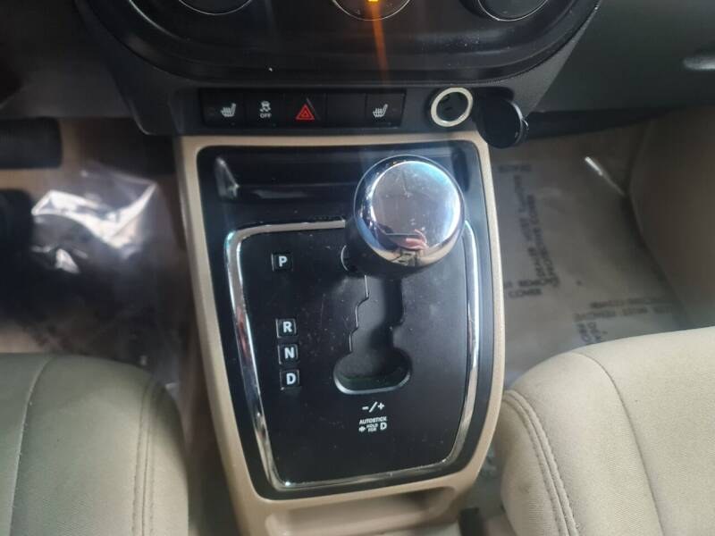2014 Jeep Patriot 4WD 4dr Latitude, available for sale in Bloomingdale, New Jersey | Bloomingdale Auto Group. Bloomingdale, New Jersey 2014 Jeep Patriot 4WD 4dr Latitude, available for sale in Bloomingdale, New Jersey | Bloomingdale Auto Group. Bloomingdale, New Jersey