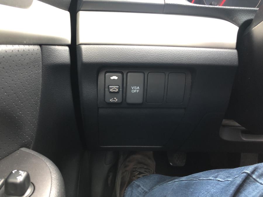 2006 Acura TSX 4dr Sedan Manual, available for sale in Waterbury, Connecticut | National Auto Brokers, Inc.. Waterbury, Connecticut 2006 Acura TSX 4dr Sedan Manual, available for sale in Waterbury, Connecticut | National Auto Brokers, Inc.. Waterbury, Connecticut