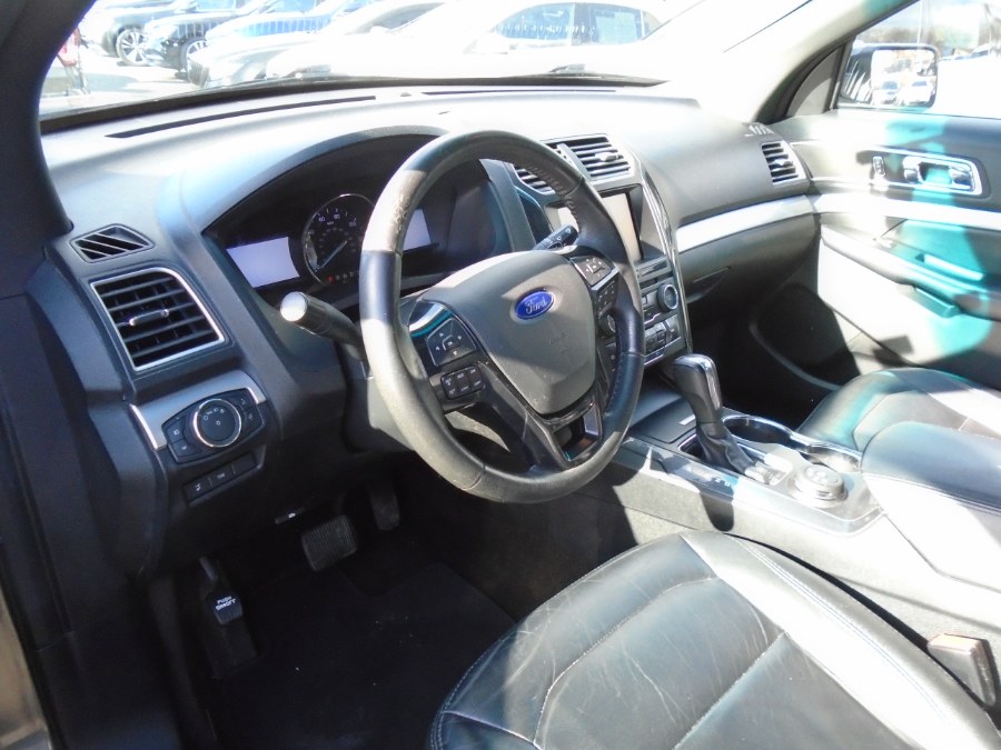 2016 Ford Explorer 4WD 4dr XLT, available for sale in Waterbury, Connecticut | Jim Juliani Motors. Waterbury, Connecticut 2016 Ford Explorer 4WD 4dr XLT, available for sale in Waterbury, Connecticut | Jim Juliani Motors. Waterbury, Connecticut