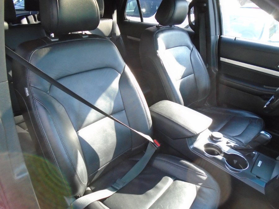 2016 Ford Explorer 4WD 4dr XLT, available for sale in Waterbury, Connecticut | Jim Juliani Motors. Waterbury, Connecticut 2016 Ford Explorer 4WD 4dr XLT, available for sale in Waterbury, Connecticut | Jim Juliani Motors. Waterbury, Connecticut