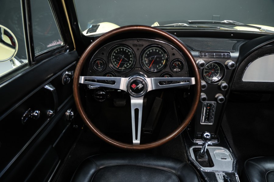 1967 Chevrolet Corvette 427, available for sale in North Salem, New York | Meccanic Shop North Inc. North Salem, New York 1967 Chevrolet Corvette 427, available for sale in North Salem, New York | Meccanic Shop North Inc. North Salem, New York
