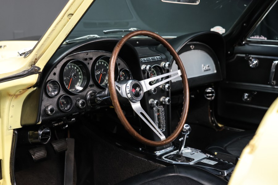 1967 Chevrolet Corvette 427, available for sale in North Salem, New York | Meccanic Shop North Inc. North Salem, New York 1967 Chevrolet Corvette 427, available for sale in North Salem, New York | Meccanic Shop North Inc. North Salem, New York