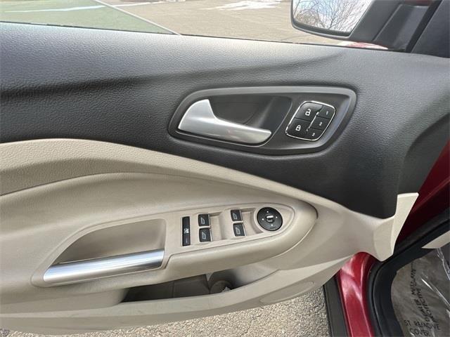 2013 Ford Escape SEL, available for sale in Stratford, Connecticut | Wiz Leasing Inc. Stratford, Connecticut 2013 Ford Escape SEL, available for sale in Stratford, Connecticut | Wiz Leasing Inc. Stratford, Connecticut