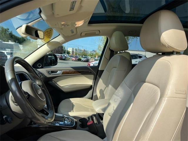 2015 Audi Q5 3.0T Premium Plus, available for sale in Stratford, Connecticut | Wiz Leasing Inc. Stratford, Connecticut 2015 Audi Q5 3.0T Premium Plus, available for sale in Stratford, Connecticut | Wiz Leasing Inc. Stratford, Connecticut
