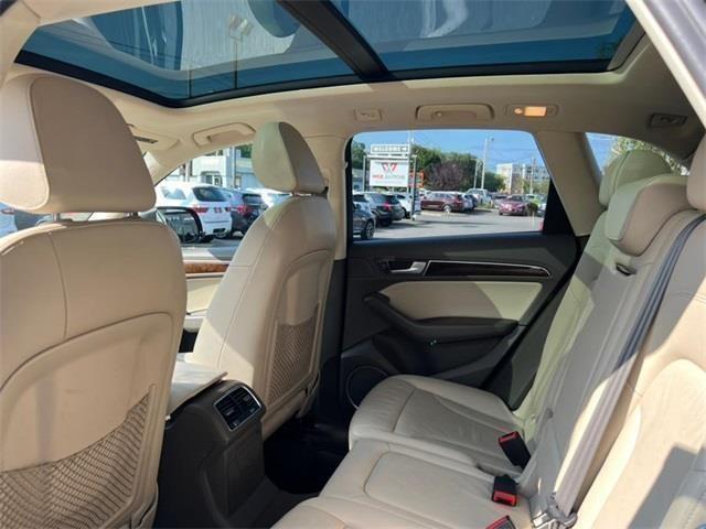 2015 Audi Q5 3.0T Premium Plus, available for sale in Stratford, Connecticut | Wiz Leasing Inc. Stratford, Connecticut 2015 Audi Q5 3.0T Premium Plus, available for sale in Stratford, Connecticut | Wiz Leasing Inc. Stratford, Connecticut