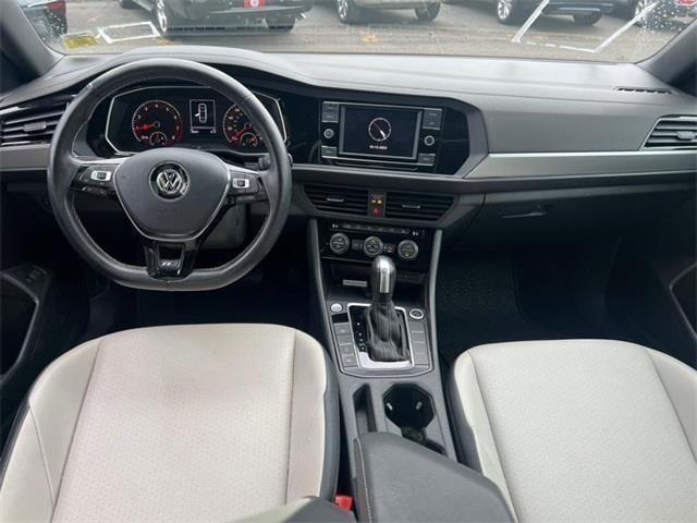 2020 Volkswagen Jetta R-Line, available for sale in Stratford, Connecticut | Wiz Leasing Inc. Stratford, Connecticut 2020 Volkswagen Jetta R-Line, available for sale in Stratford, Connecticut | Wiz Leasing Inc. Stratford, Connecticut