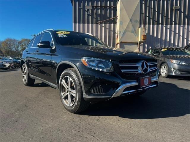 2019 Mercedes-benz Glc GLC 300, available for sale in Stratford, Connecticut | Wiz Leasing Inc. Stratford, Connecticut 2019 Mercedes-benz Glc GLC 300, available for sale in Stratford, Connecticut | Wiz Leasing Inc. Stratford, Connecticut