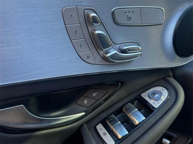 2019 Mercedes-benz Glc GLC 300, available for sale in Stratford, Connecticut | Wiz Leasing Inc. Stratford, Connecticut 2019 Mercedes-benz Glc GLC 300, available for sale in Stratford, Connecticut | Wiz Leasing Inc. Stratford, Connecticut