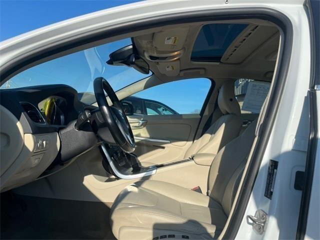 2015 Volvo S60 T5 Platinum, available for sale in Stratford, Connecticut | Wiz Leasing Inc. Stratford, Connecticut 2015 Volvo S60 T5 Platinum, available for sale in Stratford, Connecticut | Wiz Leasing Inc. Stratford, Connecticut