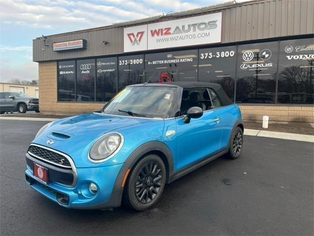 2016 Mini Cooper s Base, available for sale in Stratford, Connecticut | Wiz Leasing Inc. Stratford, Connecticut