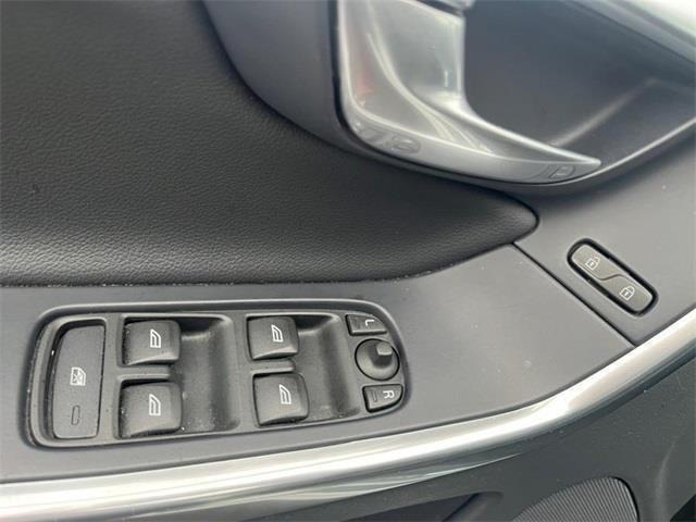 2016 Volvo Xc60 T5 Premier, available for sale in Stratford, Connecticut | Wiz Leasing Inc. Stratford, Connecticut 2016 Volvo Xc60 T5 Premier, available for sale in Stratford, Connecticut | Wiz Leasing Inc. Stratford, Connecticut